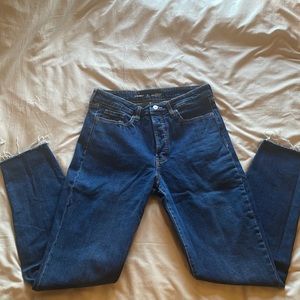 Dark Blue Old Navy Jeans. High Rise. Straight Leg.